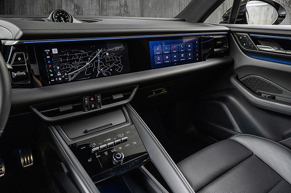 Porsche Macan 26 of 30