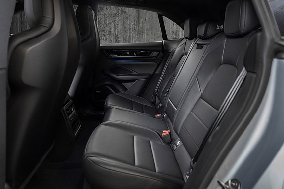 Porsche Macan 17 of 30