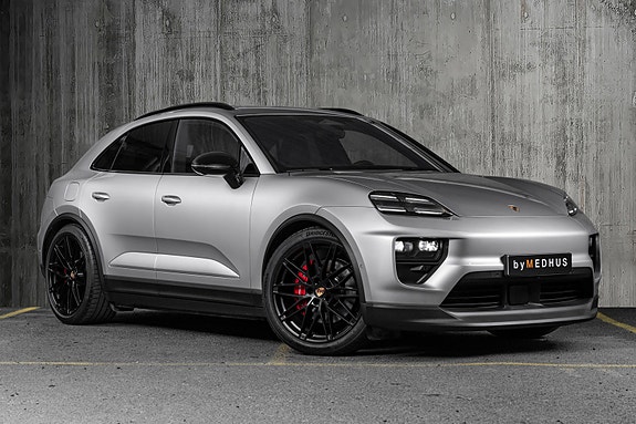 Porsche Macan 2 of 30