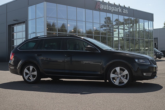 Skoda Octavia 2 of 27