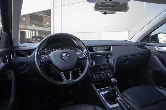 Skoda Octavia 11 of 27