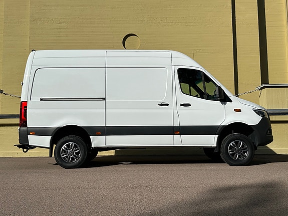 Mercedes-Benz Sprinter 319 9 of 30