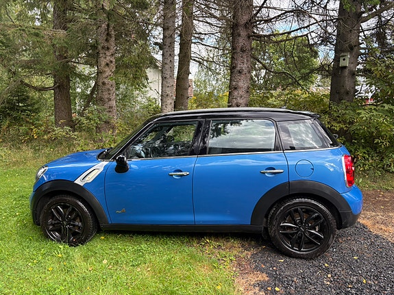 MINI Countryman Cooper D 2 of 20