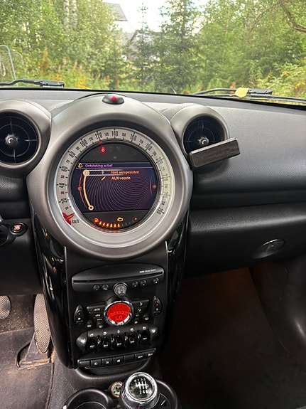 MINI Countryman Cooper D 16 of 20