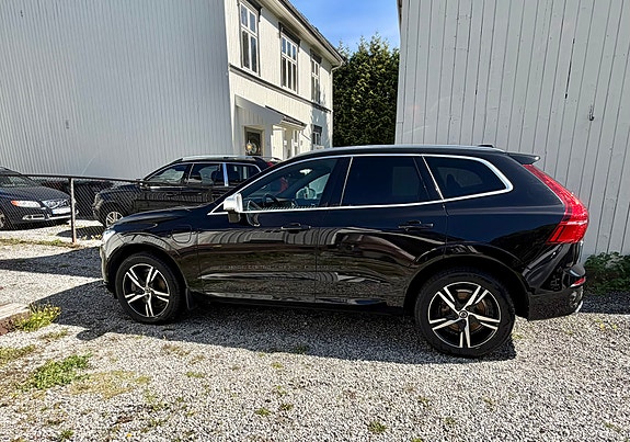 Volvo XC60 3 of 30