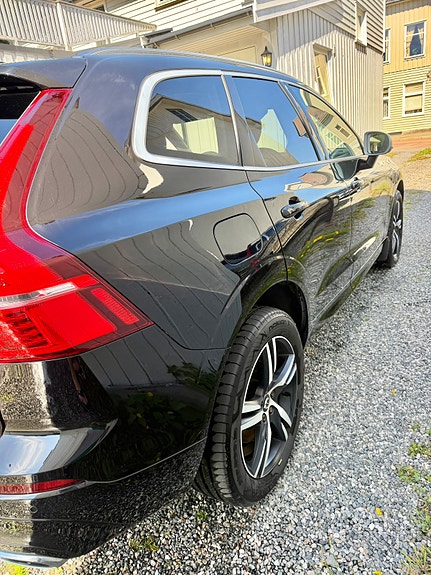 Volvo XC60 16 of 30