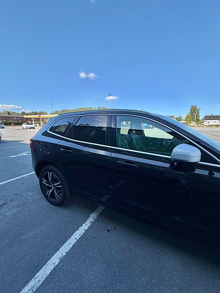 Volvo XC60 10 of 30