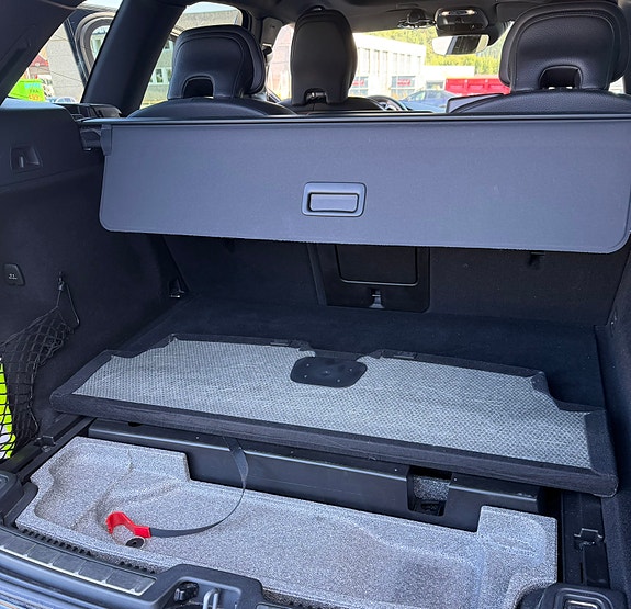 Volvo XC60 30 of 30