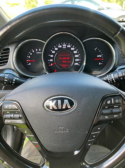 Kia Ceed 25 of 27