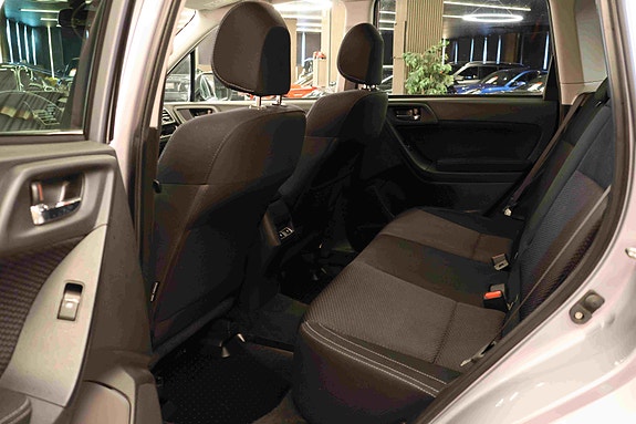 Subaru Forester 16 of 30