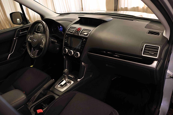 Subaru Forester 11 of 30