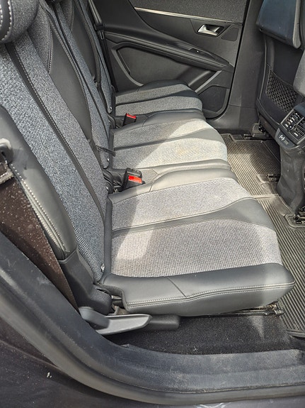Peugeot 5008 9 of 26