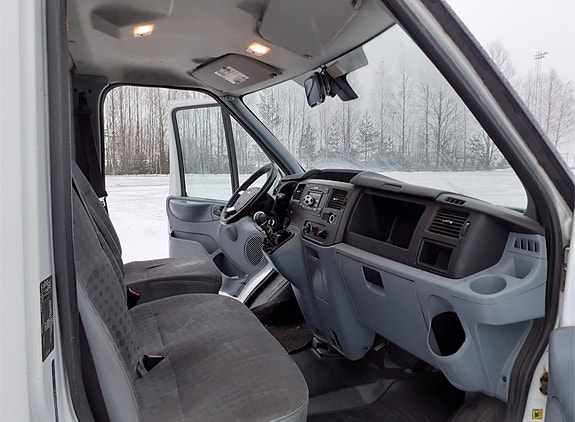 Ford Transit 3 of 3