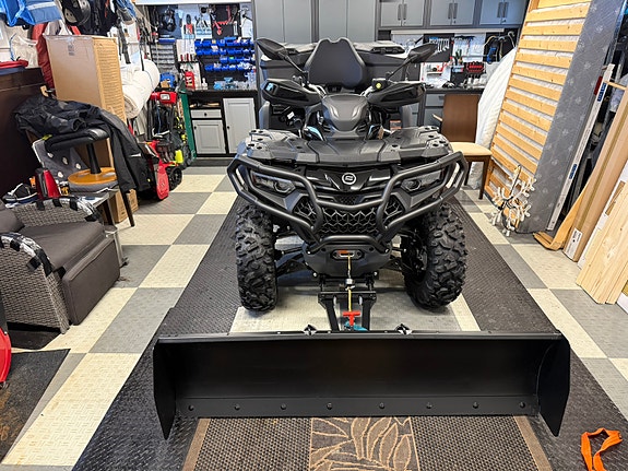 CFMOTO 850 Black Edition 4 of 15