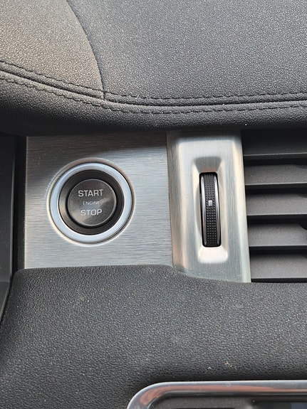 Land Rover Range Rover 4 of 27