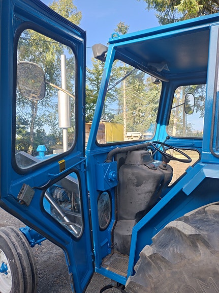 Ford 4600 11 of 16