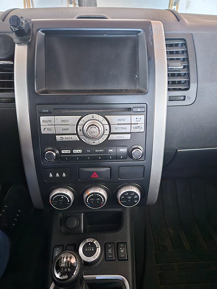 Nissan X-Trail 12 of 17