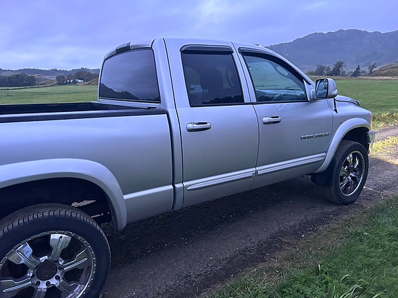 Dodge RAM 11 of 23