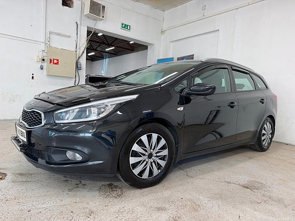 Kia Ceed 2 of 30