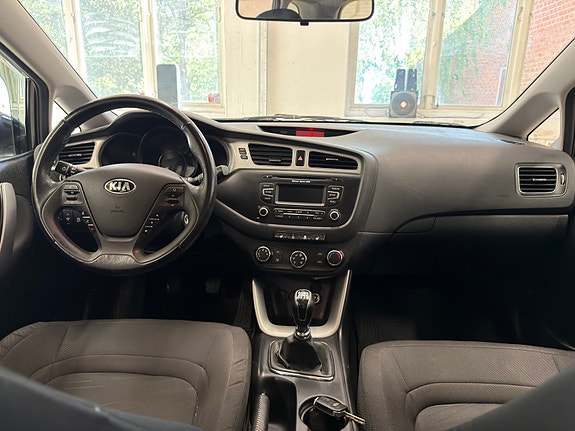 Kia Ceed 18 of 30