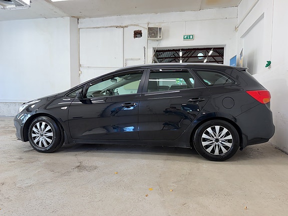 Kia Ceed 4 of 30