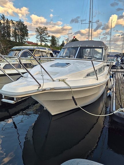 Marex 280 Holiday. 98 mod - Yanmar 4LH-DTE 165hk 3 of 30