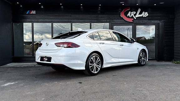 Opel Insignia 5 of 21