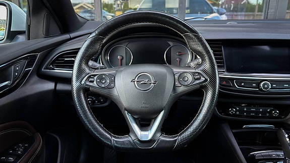 Opel Insignia 8 of 21