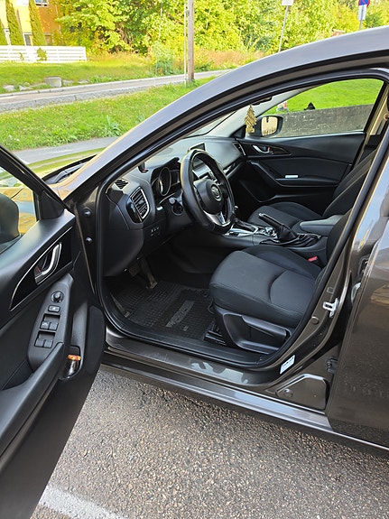 Mazda 3 15 of 24