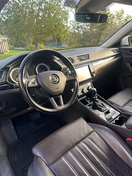 Skoda Superb 10 of 19