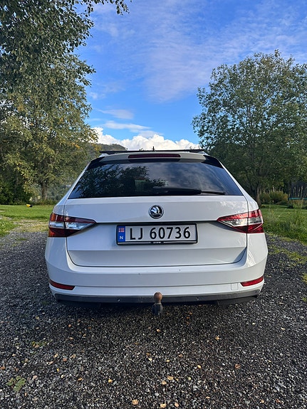 Skoda Superb 4 of 19
