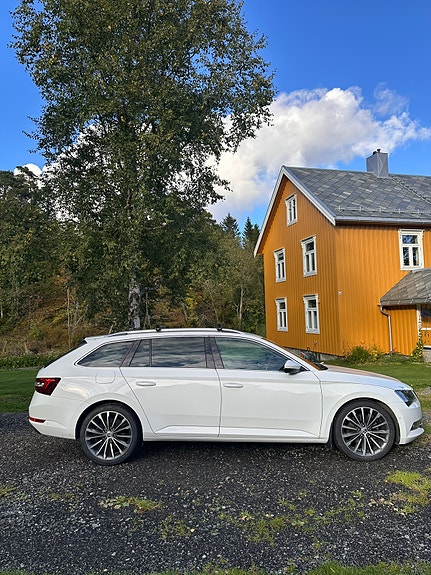 Skoda Superb 6 of 19