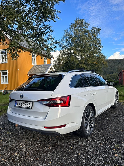 Skoda Superb 5 of 19