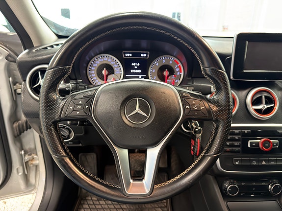 Mercedes-Benz 180 22 of 30