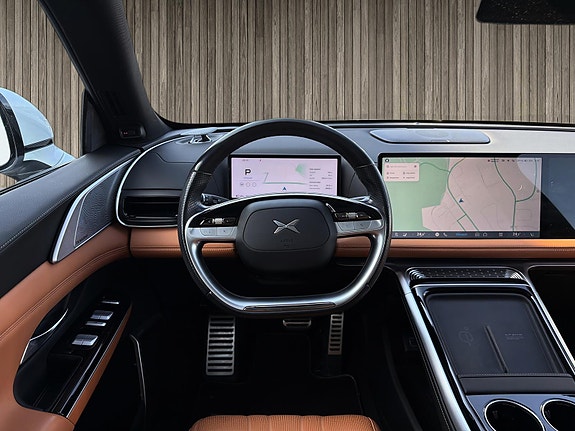 XPeng G9 11 of 16