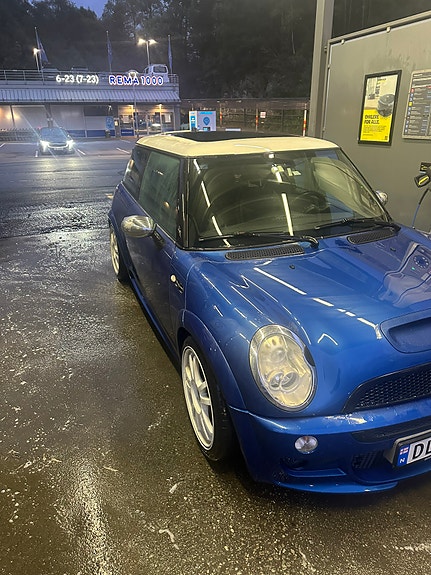 MINI Cooper S 3 of 30