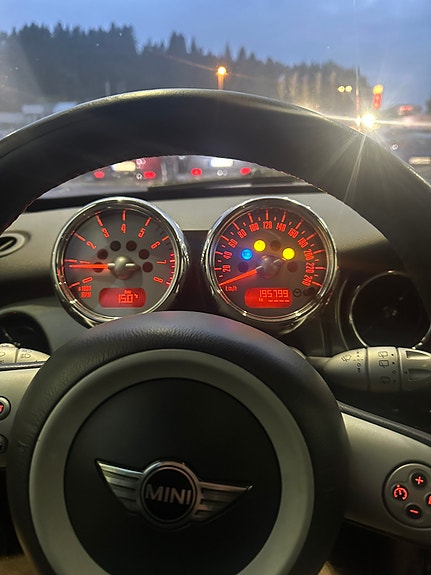 MINI Cooper S 26 of 30