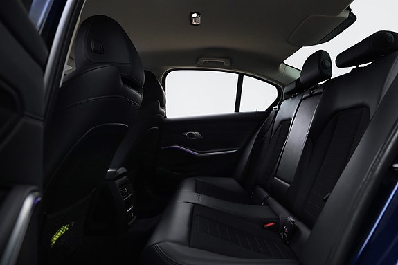 BMW 320d 11 of 21