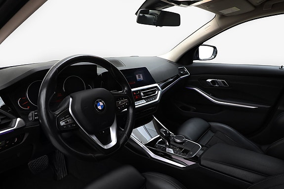 BMW 320d 9 of 21