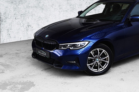 BMW 320d 4 of 21