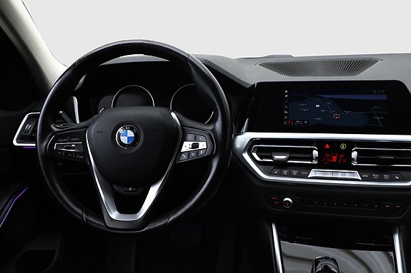 BMW 320d 15 of 21