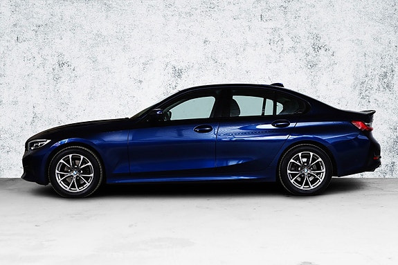 BMW 320d 8 of 21