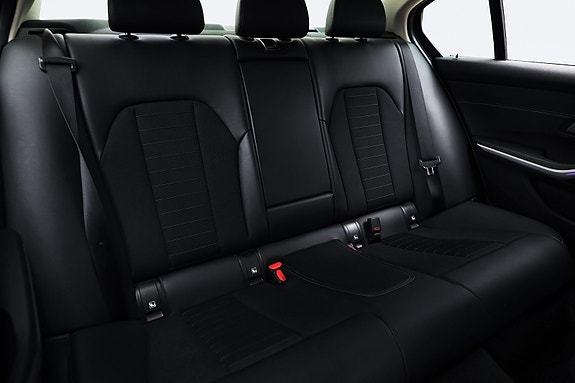 BMW 320d 13 of 21