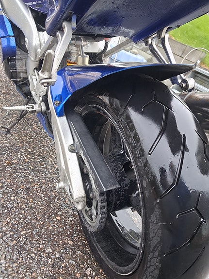 Yamaha YZF-R1 7 of 18
