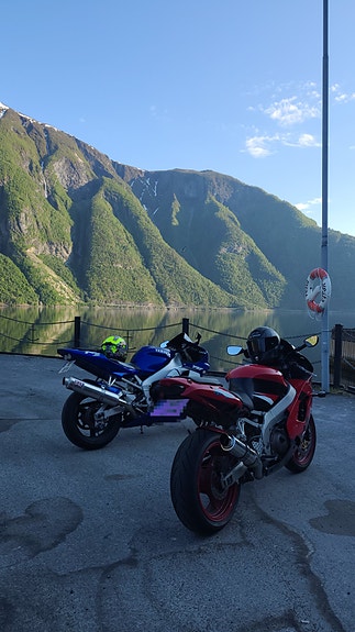 Yamaha YZF-R1 4 of 4