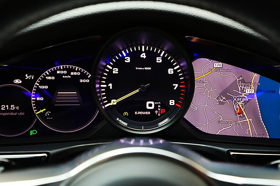 Porsche Panamera 17 of 27