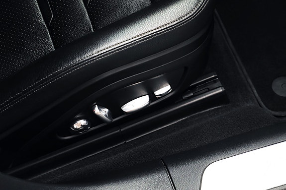 Porsche Panamera 27 of 27