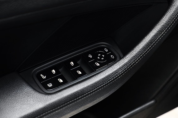 Porsche Panamera 20 of 27
