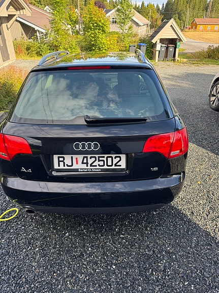 Audi A4 5 of 22