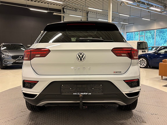 Volkswagen T-Roc 4 of 28
